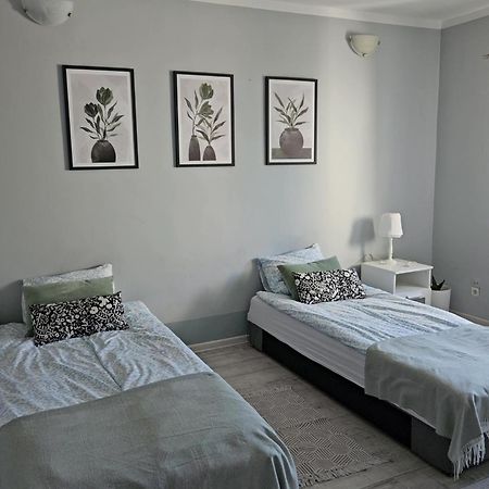 Apartament "Przy Jeziorku" Ketrzyn Exterior photo